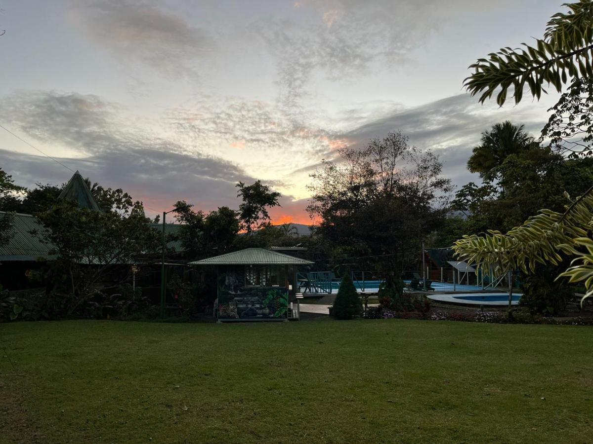 Cabanas El Bosque Turrialba Bagian luar foto