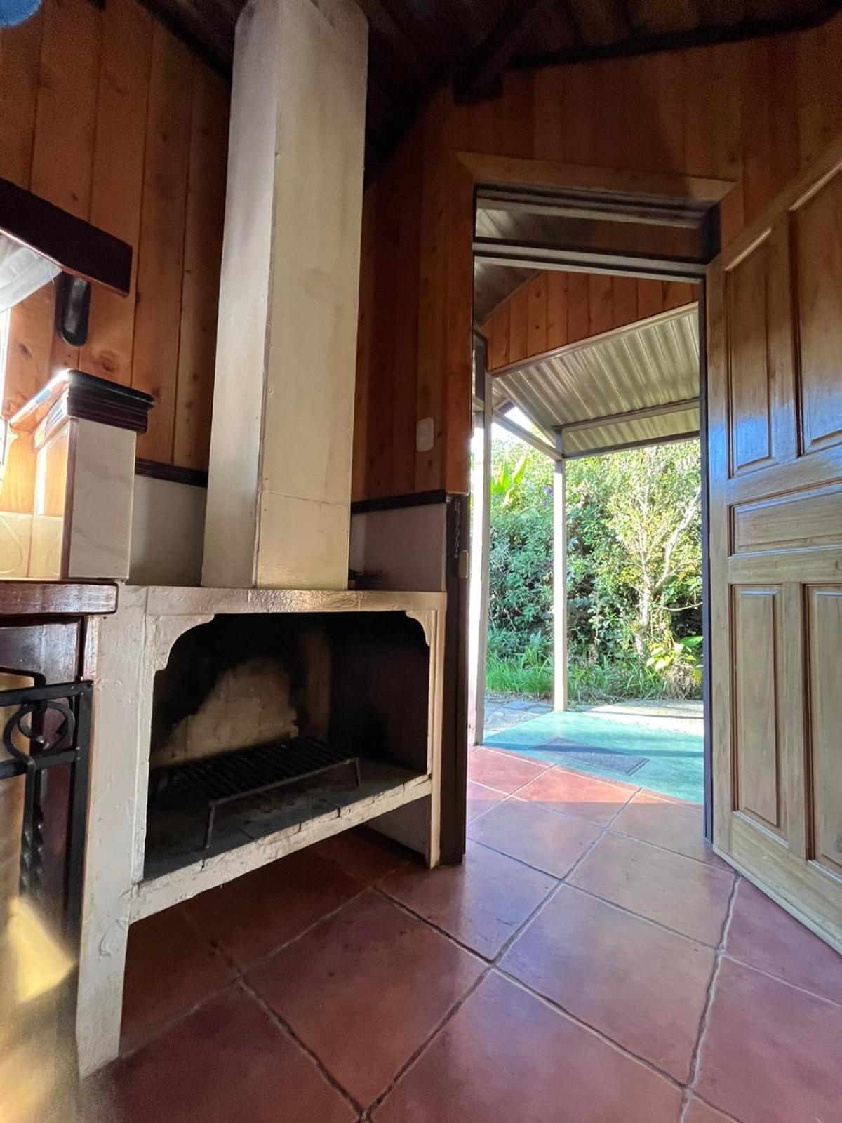 Cabanas El Bosque Turrialba Ruang foto